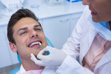 Restauramos la funcionalidad y estética de tu boca con prótesis, coronas y tratamientos integrales. Tu nueva sonrisa empieza aquí, con calidad garantizada....